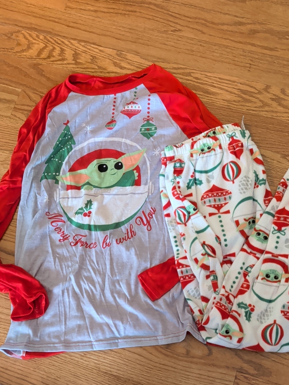 Mens Holiday 'Merry Force Be With You' Baby Yoda Star Wars Pajama Set